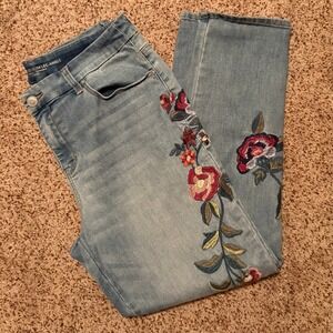 Chico's Girlfriend Slim Leg Ankle Jeans Size 8R Light Wash Blue Floral Stretch